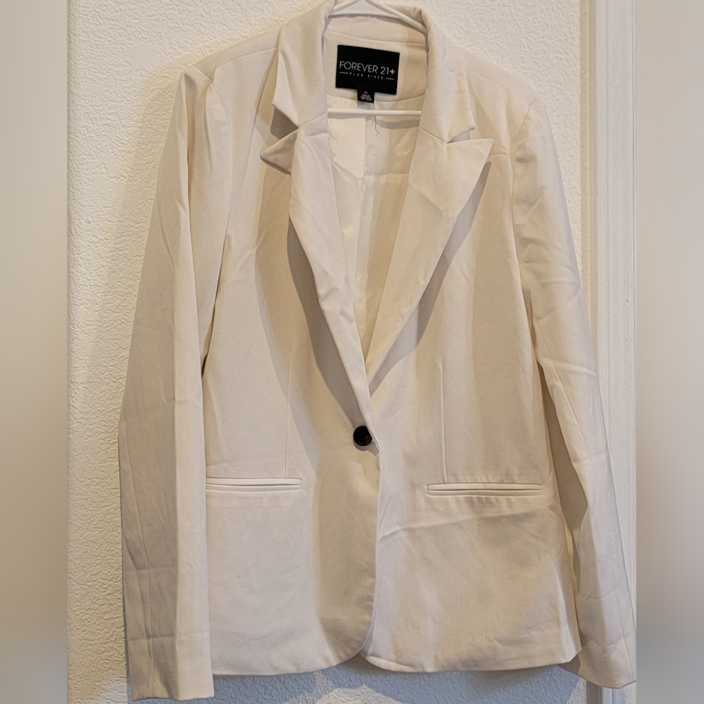 Forever 21 Plus Size Ivory/Off White